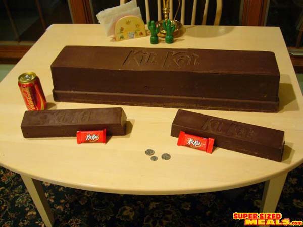 SupersizedMeals Giant Kit Kat Mega Giganta Kat